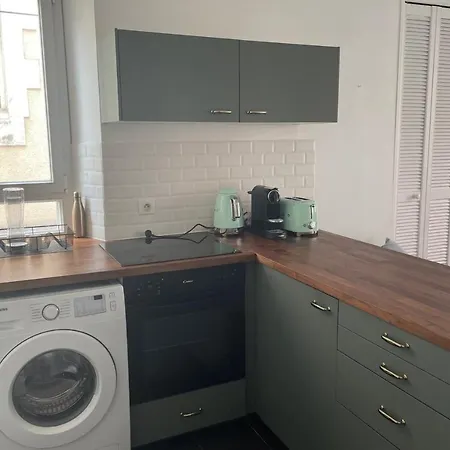 דירה Charming Apt With Terrace Near The Beach